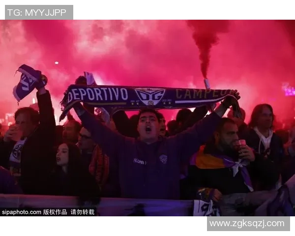 足球巨星闪耀赛场展现卓越技艺引领全球球迷热潮